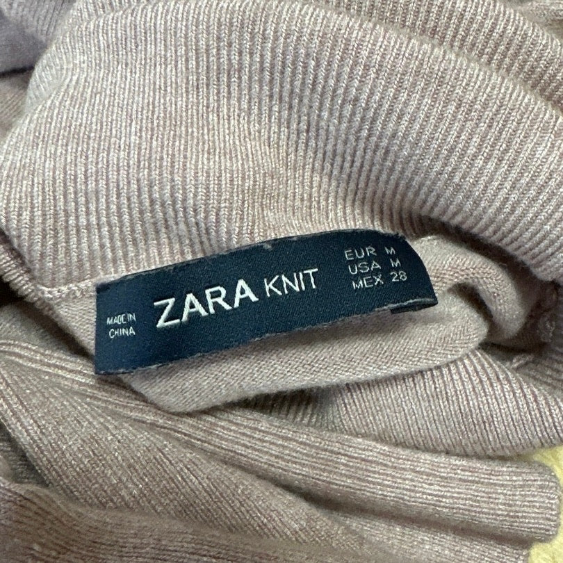 Zara Women's Pink Knit Long Sleeve Pearl Button Turtleneck Sweater Top Size M - Image 4