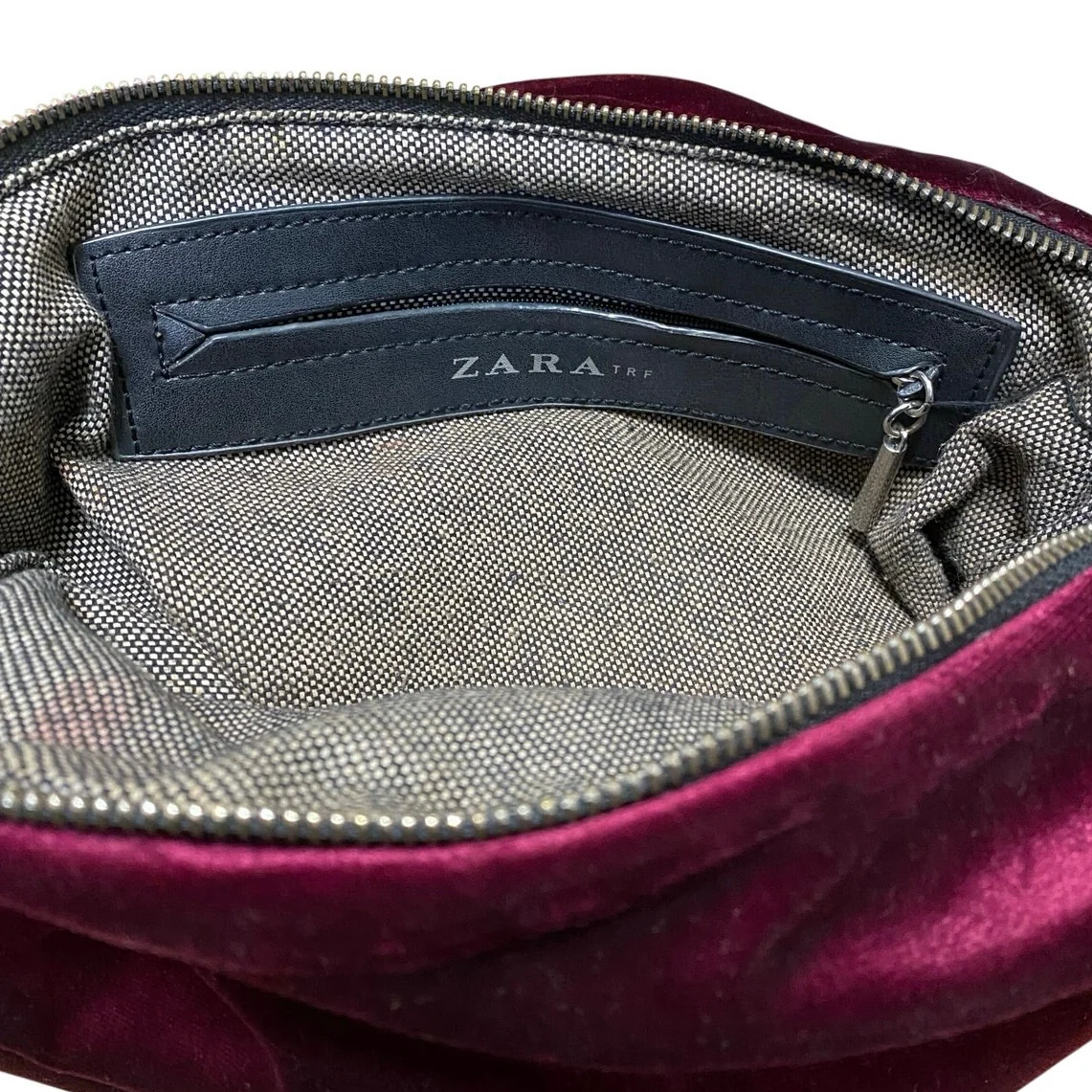 Zara Women's Purple Magenta Velvet Velour Cosmetic Pouch Purse Clutch Bag OS - Image 3