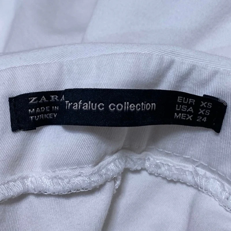 Zara Women's White High Waisted Tie Waist Paperbag Casual Mini Shorts Size XS - Image 4