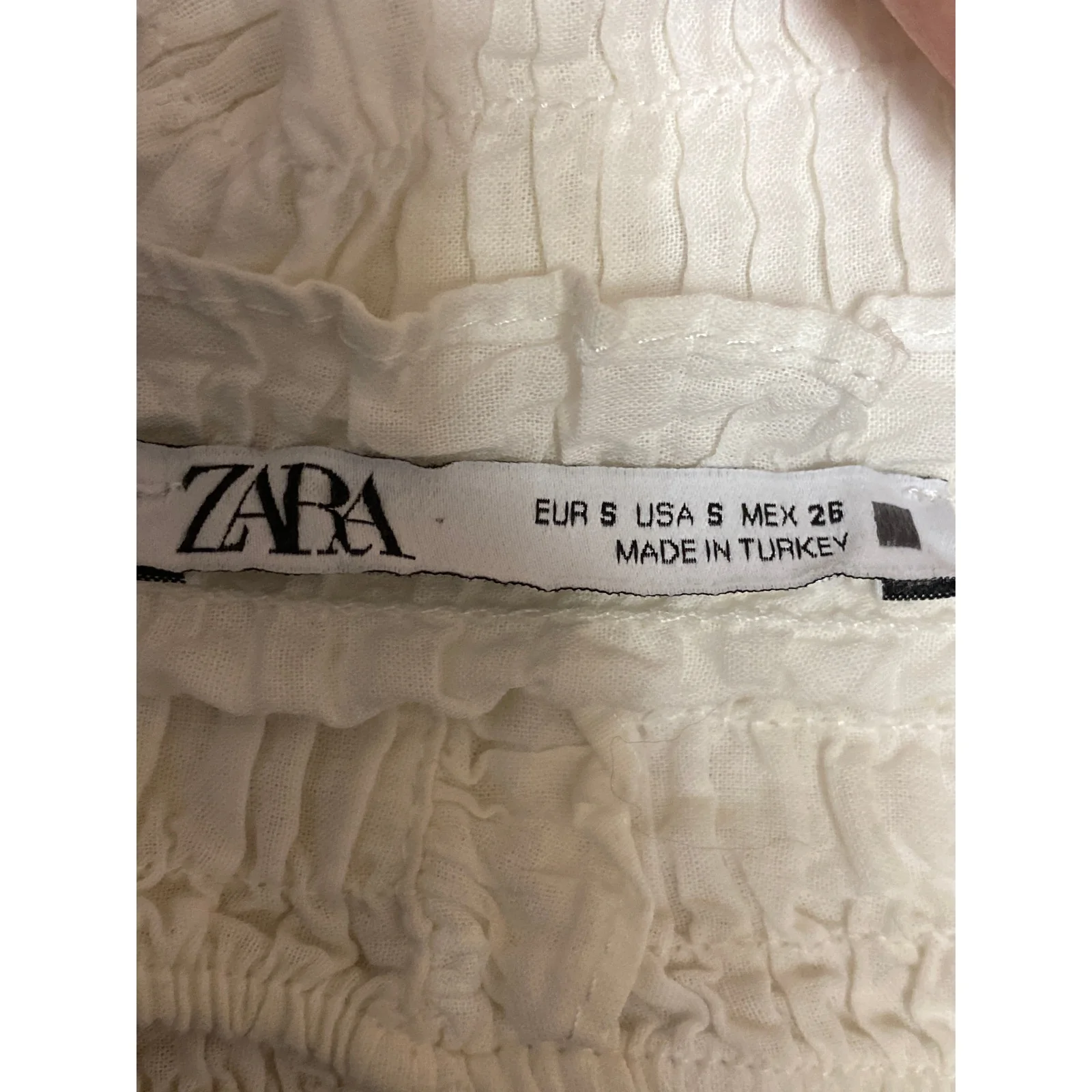 Zara Women's White Smocked Ruffle V Neck Half Sleeve Blouse Crop Top Size S - Image 3