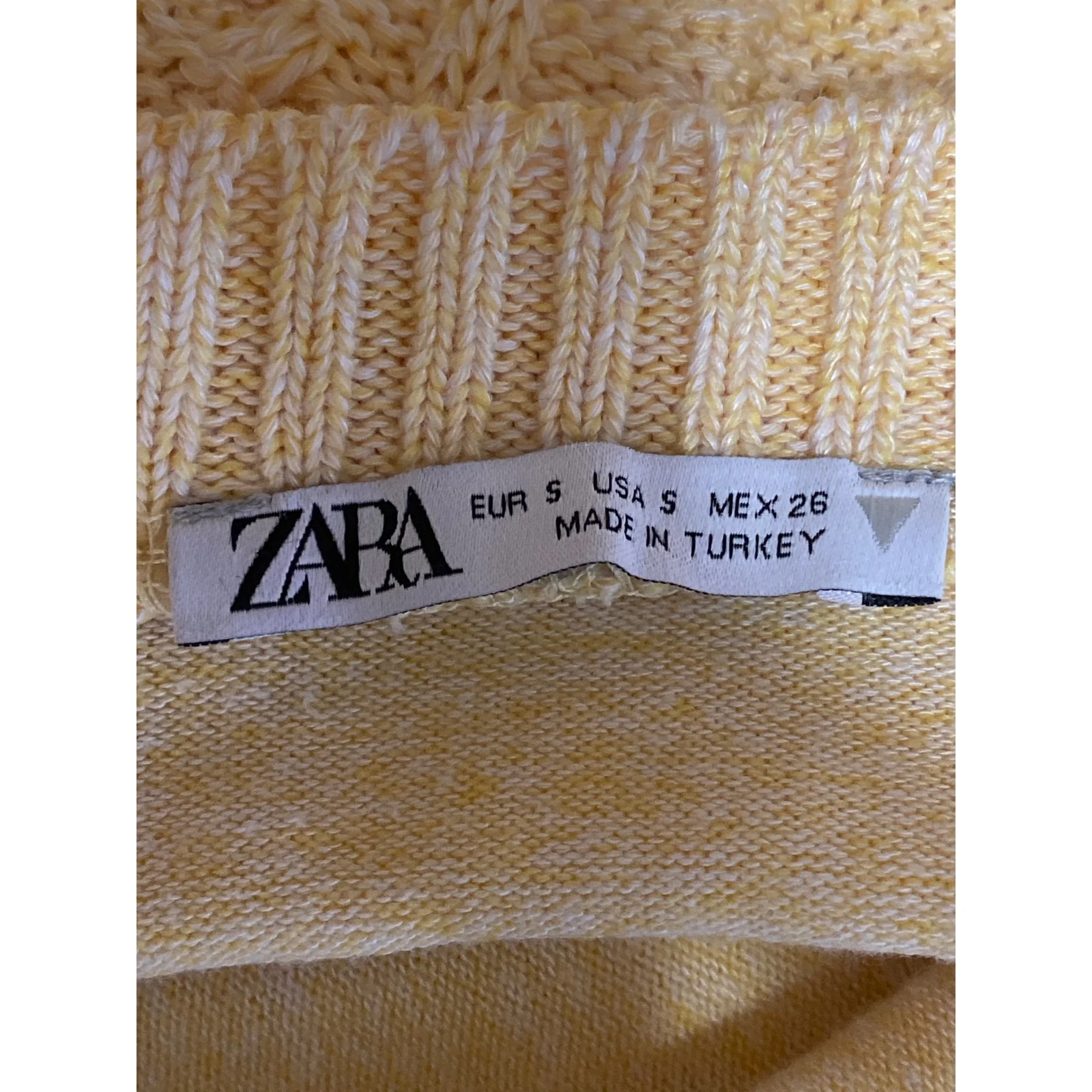 Zara Women's Yellow Cable Knit Sleeveless Crew Neck Sweater Crop Vest Top Size S - Image 3